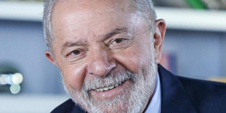 ‘Estou me dispondo a voltar a ser candidato’, admite Lula