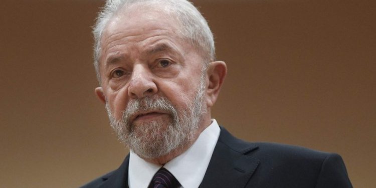 Lula pede ‘urgência’ no uso das forças armadas para ajudar a Bahia