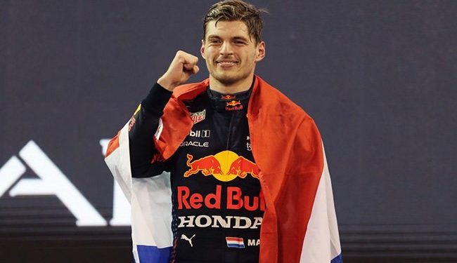 Fórmula 1: Verstappen passa Hamilton na última volta, vence em Abu Dhabi e é campeão