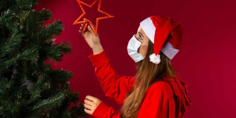 Especialista alerta: ‘Mesmo vacinada, população deve manter cuidados durante festas de fim de ano’