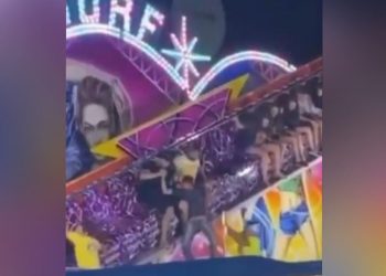 Usuários tiveram que pular para sair do brinquedo que quebrou durante o funcionamento em parque de diversão na cidade de Iguatu, no Ceará (Foto: Reprodução)