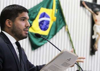 Deputado André Fernandes foi eleito em 2018 para a Assembleia Legislativa do Ceará (Foto: Junior Pio/AL-CE)