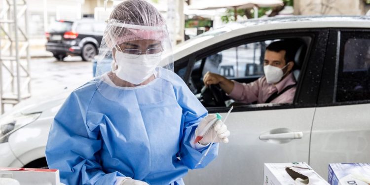 Covid: 61% das cidades do CE já têm mais casos em janeiro que no mesmo período de dezembro