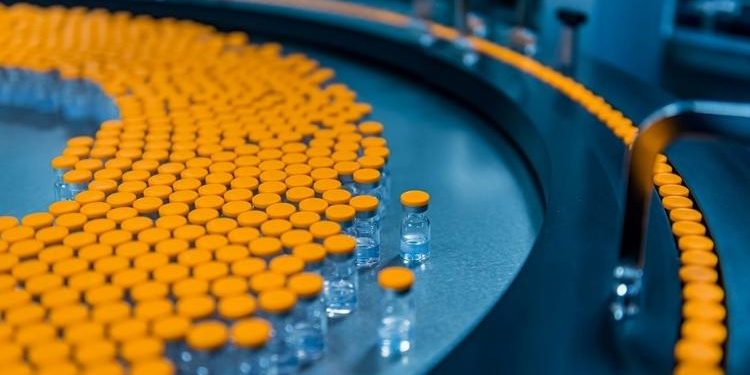 Crianças de 5 anos morrem mais por Covid-19, mas serão as últimas vacinadas