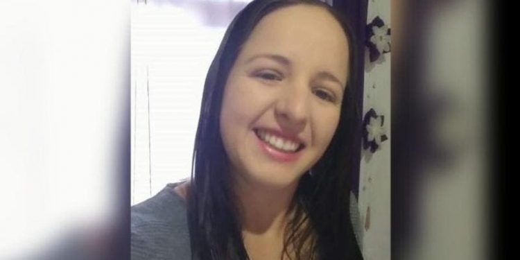 Agricultora de 29 anos morre após ataque de abelhas