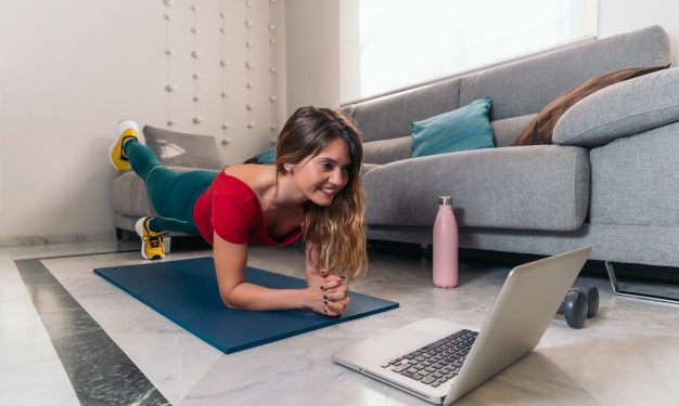 Confira seis aplicativos para treinar em casa