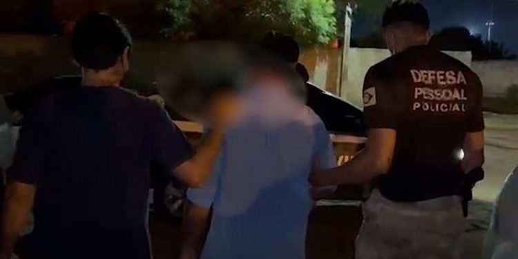 Idoso aproveita momento que mulher toma banho e estupra vizinha de 9 anos em Icó