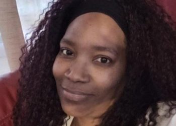 Sonya White,de 51 anos, morreu repentinamente; corpo foi trocado e família levou susto durante funeral (Foto: Arquivo pessoal)