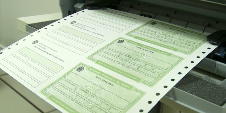 Ceará tem mais de 871 mil pessoas com título de eleitor irregular; veja como resolver