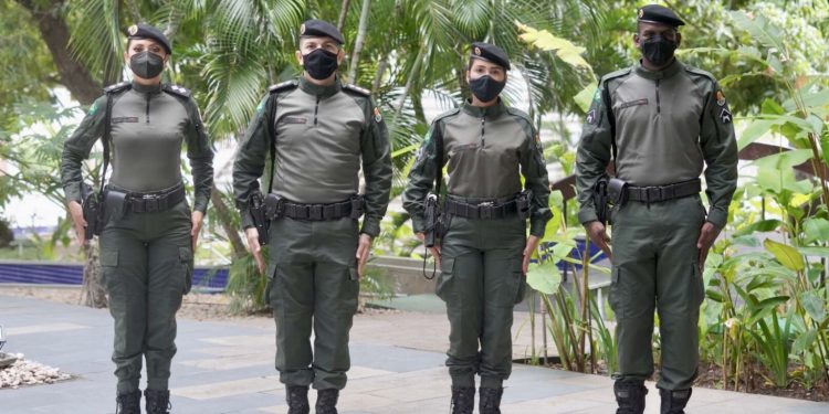 Governador Camilo Santana apresenta o novo fardamento da Polícia Militar do Ceará