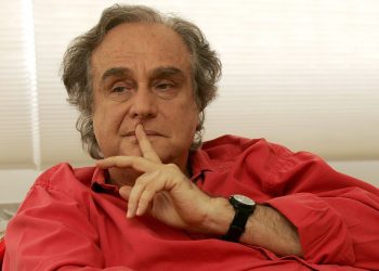 O cineasta, escritor, crítico e colunista Arnaldo Jabor, faleceu vítima de AVC nesta terça-feira (15) (Foto: Valéria Gonçalvez/Estadão Conteúdo)