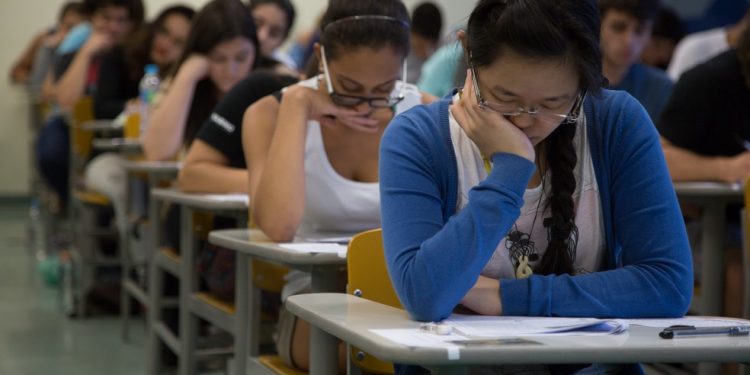 Prefeitura abre seleção com 139 vagas na área da saúde; veja como participar