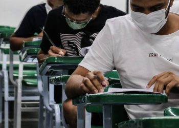 Veja os concursos públicos com vagas abertas no Ceará