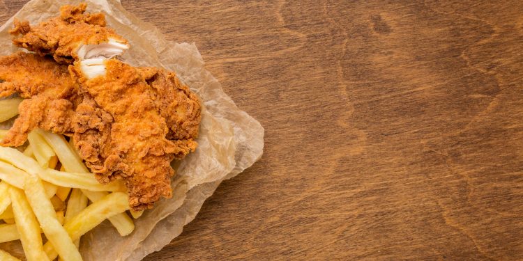 Cinco razões para reduzir o consumo de frituras na sua alimentação