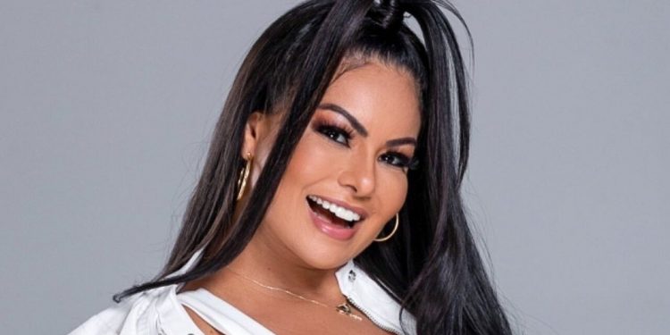 Paulinha Abelha, vocalista da banda Calcinha Preta, tem piora clínica e está em coma