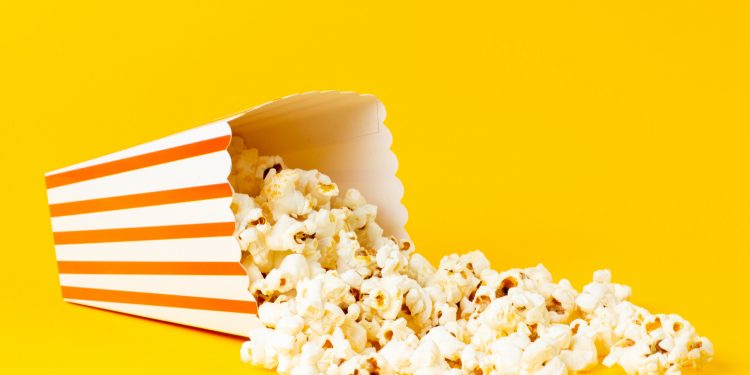 Avesso do milho – Por Alexandre Lucas