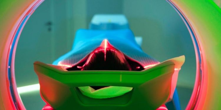 Qualquer exame ou tratamento com radiação oferece risco à saúde? Entenda