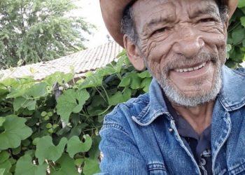 Natural de Custódio, zona rural de Quixadá,  Walter Silva atua como cover do cantor Zé Ramalho e foi classificado para a próxima fase do programa The Voice + (Foto: Divulgação)