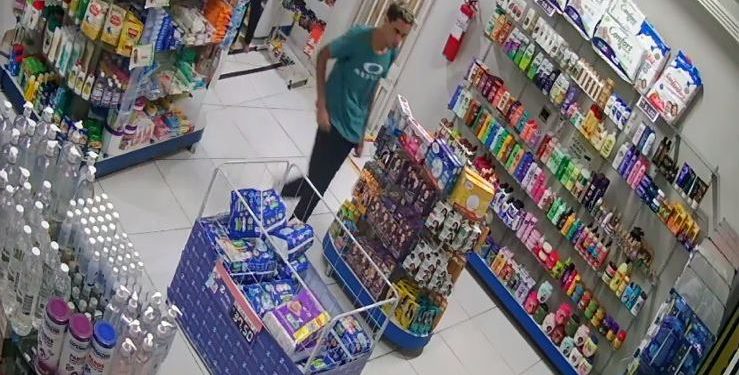 Jovem com tornozeleira eletrônica é preso por assalto a farmácia em Crato