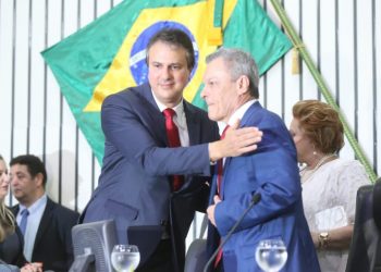 Há quatro nomes em debate no PDT para a sucessão de Camilo, Além de Roberto Cláudio e Izolda, estão em debate os nomes de Mauro Filho e Evandro Leitão. Recentemente, Zezinho Albuquerque também manifestou desejo de concorrer (Foto: José Leomar)