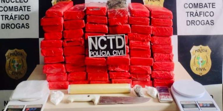 Drogas que estavam escondidas em um imóvel em construção são apreendidos pela Polícia Civil em Juazeiro do Norte