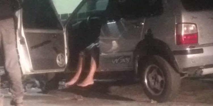 Dupla atira e mata homem dentro de carro no Romeirão, em Juazeiro do Norte