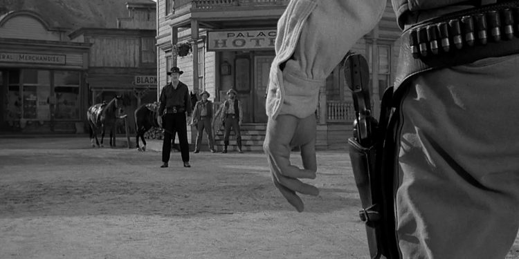 Em briga de pedra, garrafa não entra – Por J. Flávio Vieira