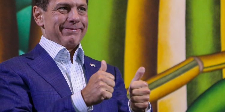 Doria confirma saída do governo de SP e diz que é candidato à Presidência