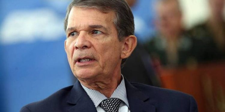 Bolsonaro demite presidente da Petrobras. Adriano Pires assume o cargo