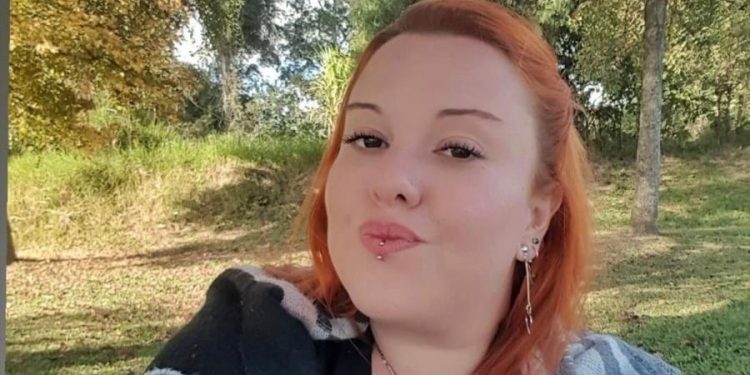 Samantha Mantovani morreu tentando apartar briga em Curitiba (Foto: Samantha Mantovani/Redes sociais)