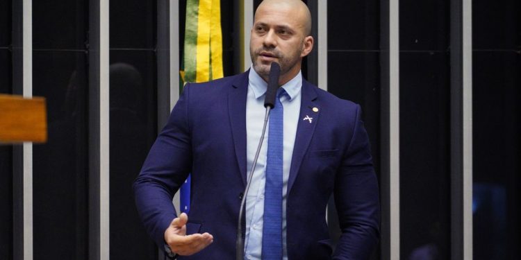 STF decide por prisão de Daniel Silveira e cassação de mandato