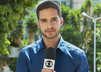 Jornalista Gabriel Luiz é extubado e está conversando, diz pai