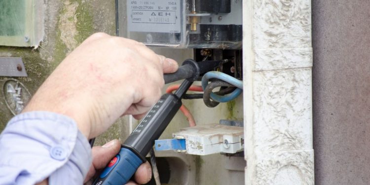 Em um ano, 67 pessoas são presas por furto de energia no Ceará