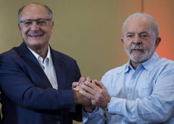 Luiz Inácio Lula da Silva e Geraldo Alckmin (Foto: Marlene Bergamo/Folhapress)