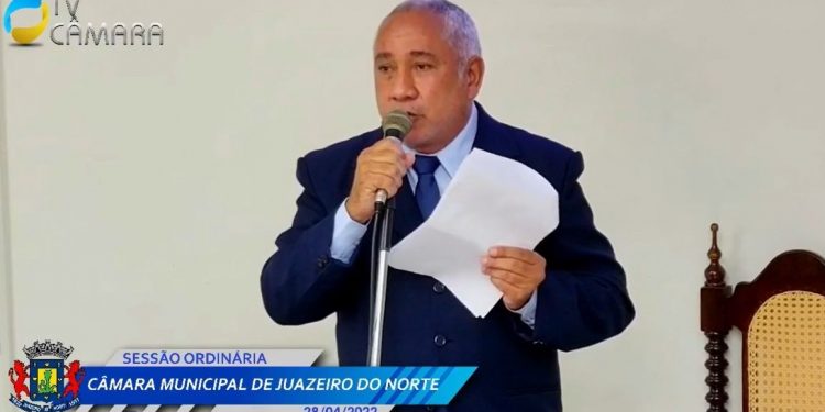 Após 20 anos de tentativas, suplente de vereador toma posse em Juazeiro do Norte com 253 votos