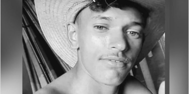 Agricultor morre em colisão entre moto e caminhão em Várzea Alegre