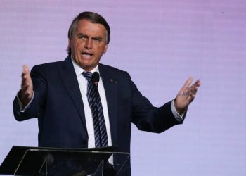 O presidente Jair Bolsonaro discursa em evento em São Paulo (Foto: Rubens Cavallari/Folhapress)