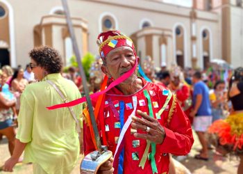 Mestre Antônio José da Silva, bricante do reisado De Congo José de Arribamar (Foto: André Costa)