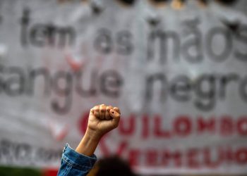 Marcha da Consciência Negra em protesto na capital paulista contra o racismo no Brasil, em novembro de 2020 (Foto: Danilo Verpa/Folhapress)