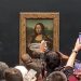 Quadro de Mona Lisa é alvo de ataque por visitante no Museu do Louvre, na França; vídeo