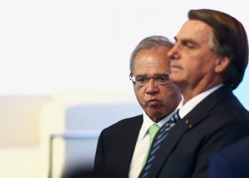 O ministro Paulo Guedes (Economia) e o presidente Jair Bolsonaro (Foto: Carla Carniel/Reuters)