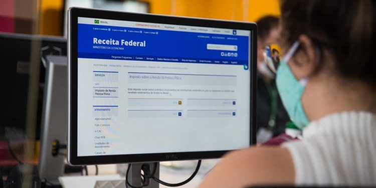 IRPF 2022: O que acontece com quem não envia a declaração do imposto de renda?