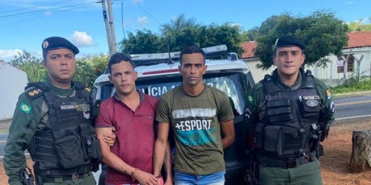 Dois suspeitos de envolvimento na morte de policial militar são capturados em Caririaçu