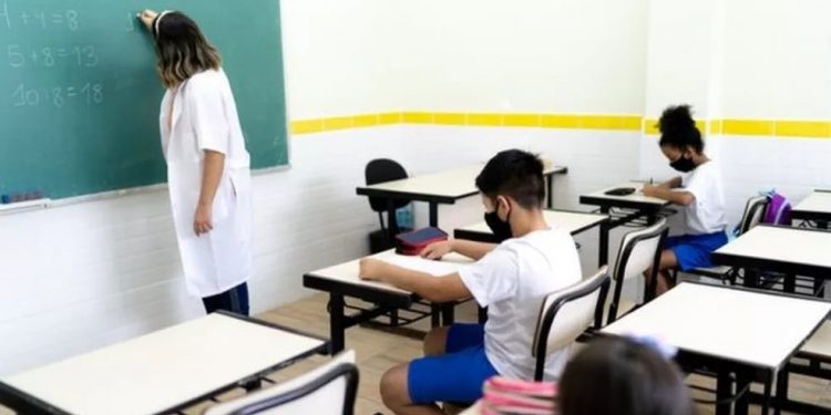 Por que dormir de boca aberta na infância representa risco à saúde por toda vida