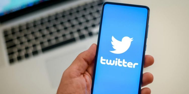 Twitter cria regras para fake news: verificação rigorosa e desativação de curtidas e RTs