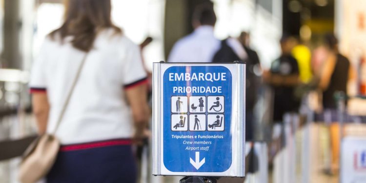 Movimentação de passageiros nos aeroportos do Ceará cresce 94% no primeiro quadrimestre de 2022