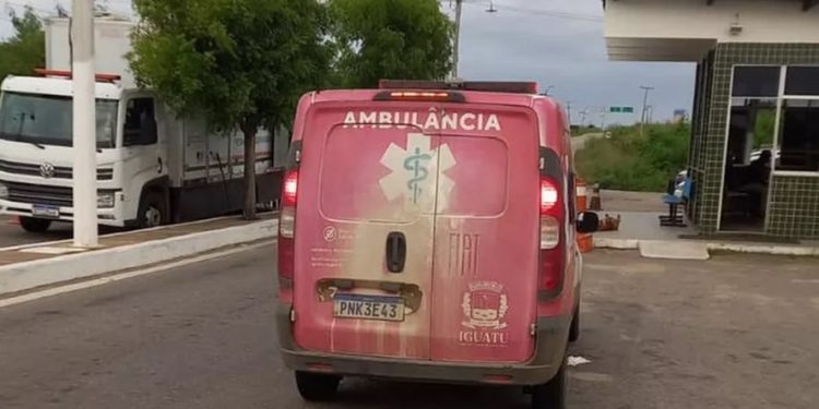 Veículo com a droga foi apreendido por agentes da Polícia Civil e PRE (Foto: Reprodução)