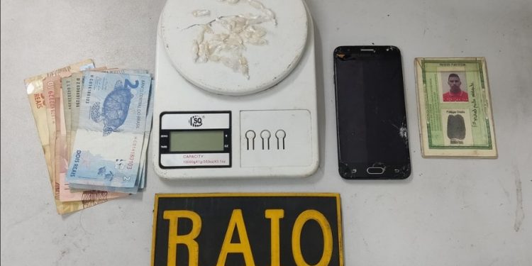 Barbalha: Após denúncia anônima, homem é preso ao ser flagrado pela PM com 29 pedras de crack