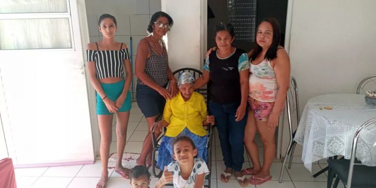 Cratense chega aos 112 anos e deixa conselho aos mais jovens: ‘Estudem para ter educação e respeitar os mais velhos’