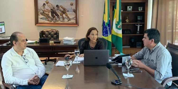 Izolda Cela mantém decreto contra Covid-19 no Ceará e retoma reuniões semanais de comitê